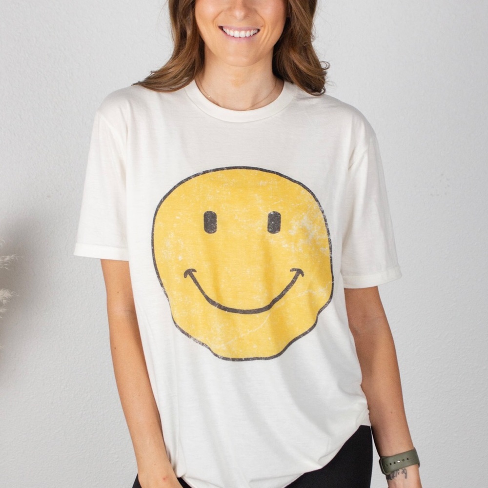 Unisex Short Sleeve Smiley T-shirt - Picture 2 of 3